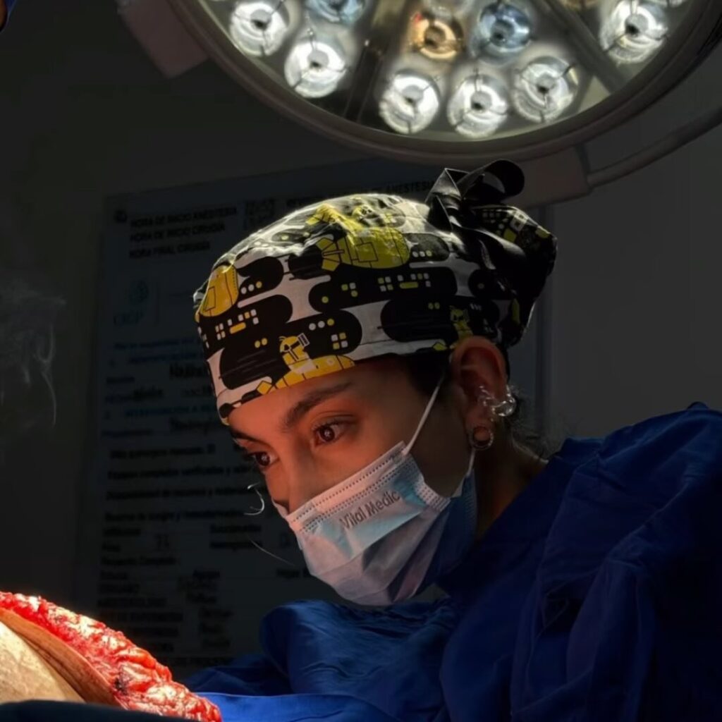 doctora Luisa Lizcano cirujana lipedema colombia bogotá